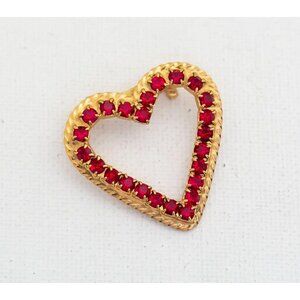 Vintage Red Heart Brooch - A3